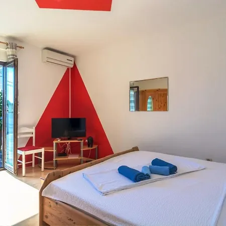 Apartment Fortuna With Pool A1 4 Pax Diklo